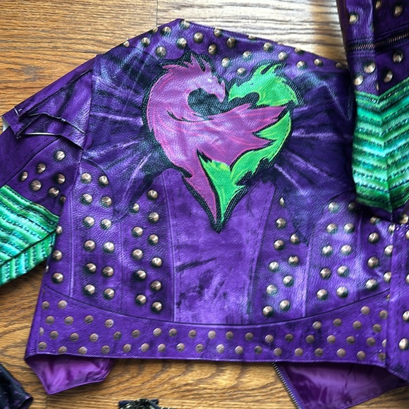 Descandents Mal Costume Disney Store 9/10 - Picture 3 of 6